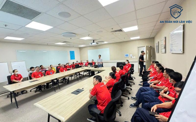 đối tượng phải quan trắc môi trường lao động