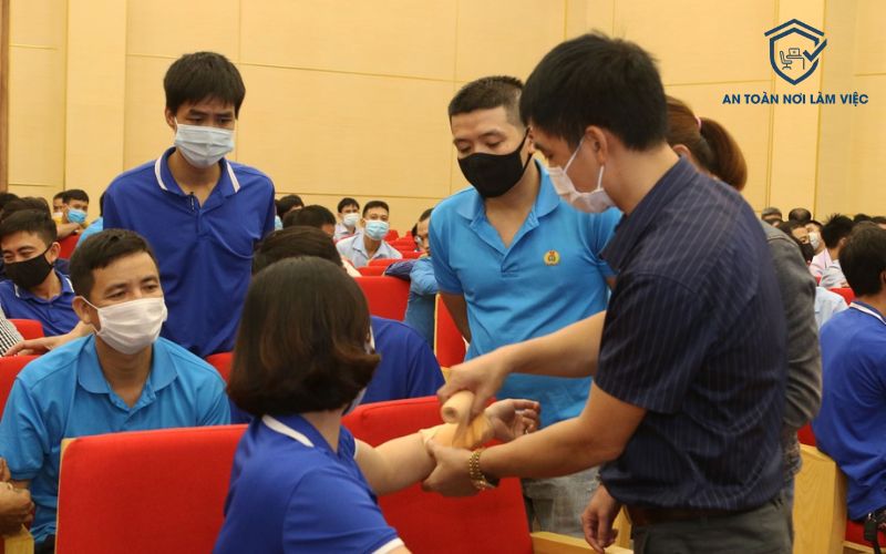 kỹ năng sơ cứu tai nạn lao động