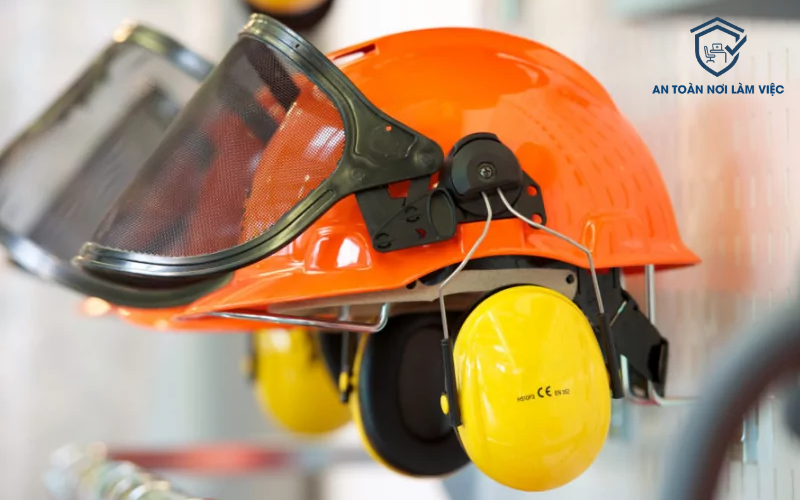 Kỹ Năng Sử Dụng Thiết Bị Bảo Hộ Cá Nhân (PPE)