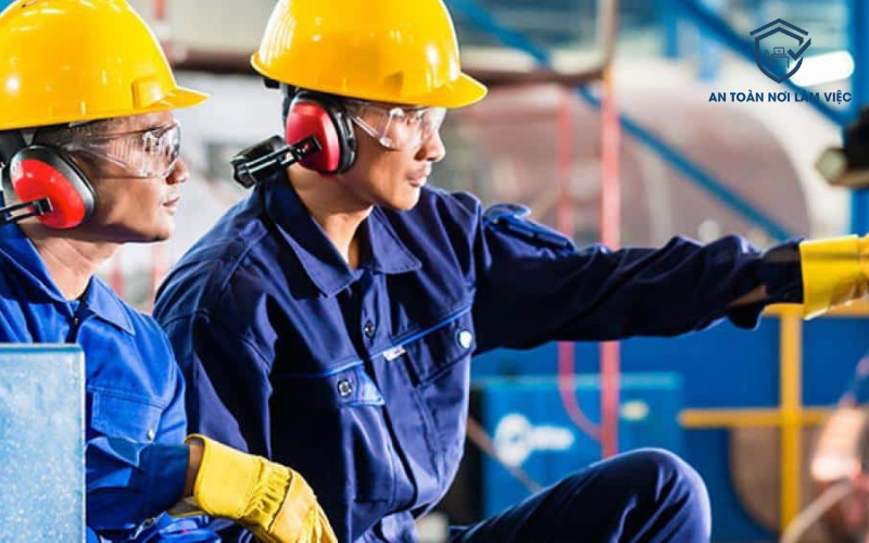 Kỹ Năng Sử Dụng Thiết Bị Bảo Hộ Cá Nhân (PPE)