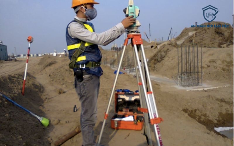 Quan trắc tiếng ồn, rung, sóng điện từ?