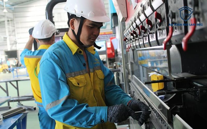 An toàn khi làm việc với điện