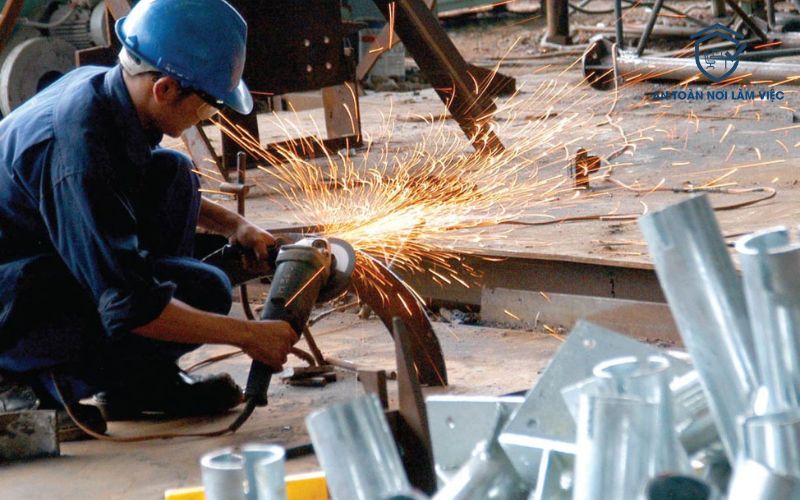 an toàn lao động trong sản xuất cơ khí