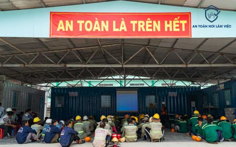 khẩu hiệu an toàn lao động