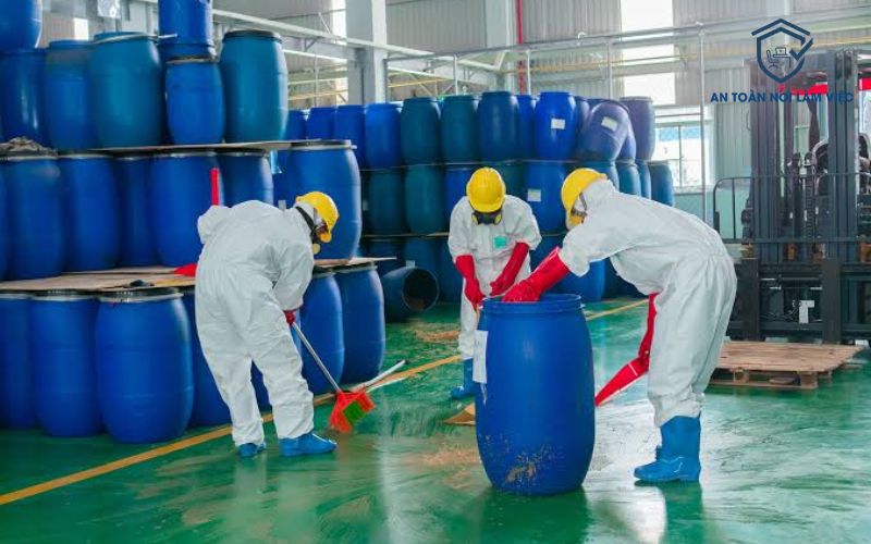 hóa chất độc hại trong công nghiệp